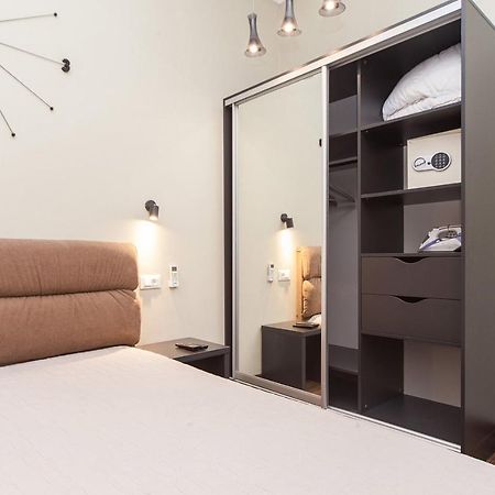Goodrest On Deribasovskaya Apartamento Odessa Exterior foto